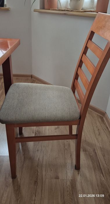 Komplet stół + 6 krzeseł