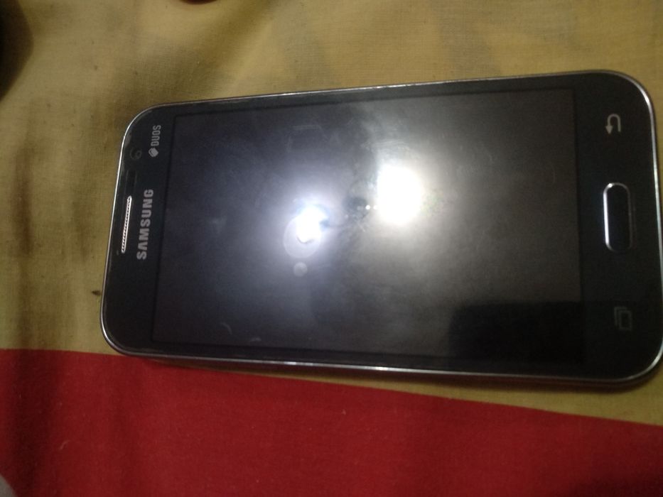 Продам телефон samsyng