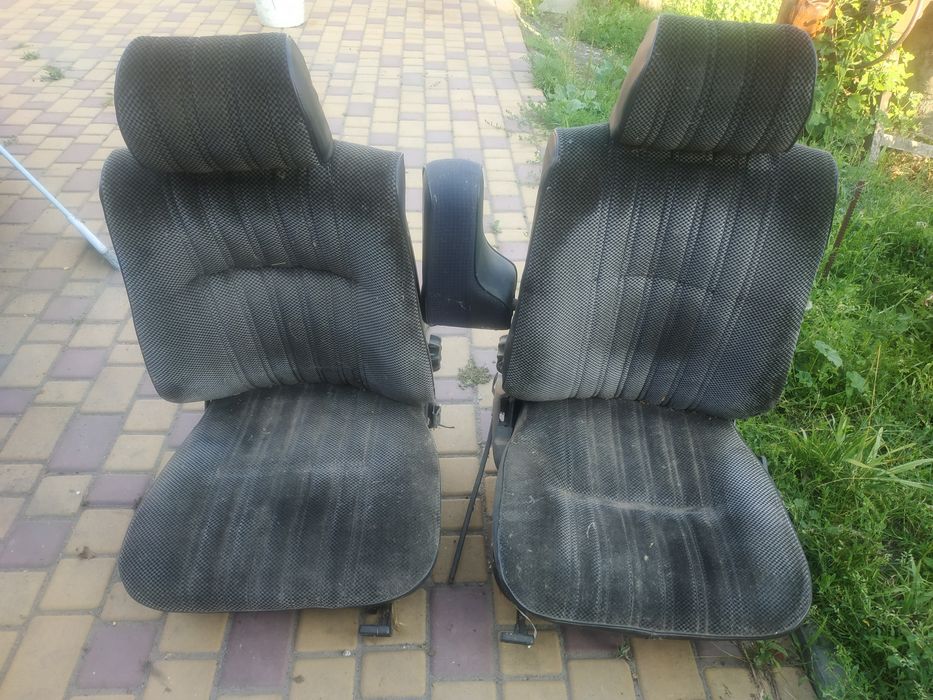 Сидушки Mercedes 190