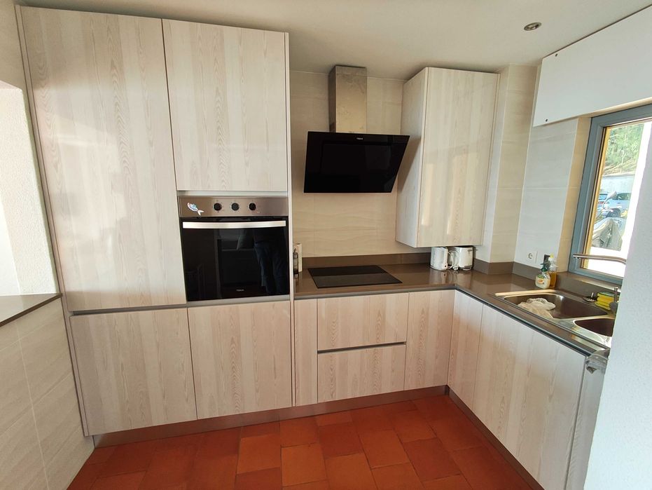 Casa T2 Duplex para férias em Sesimbra Vista-mar e Garagem LIVRE DE 22 A 29 AGOSTO