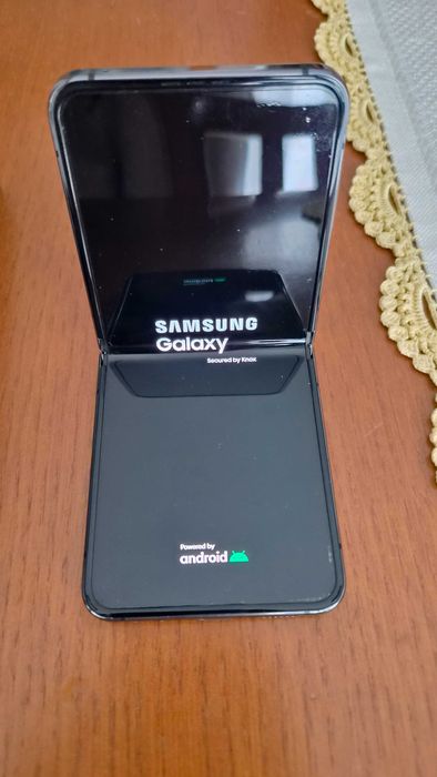 Samsung Z flip 5