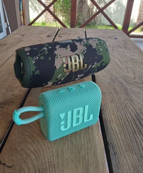 Аккумуляторная колонка Jbl go 3 . Jbl charge 5.