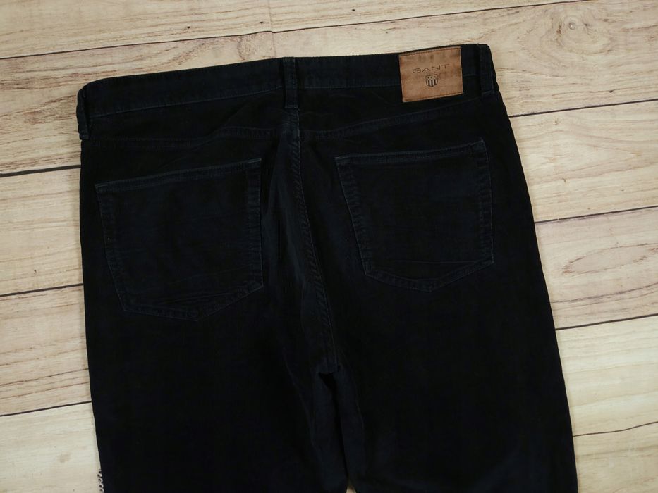 GANT Spodnie Sztruksowe Slim Straight Męskie Granatowe r. 35/34