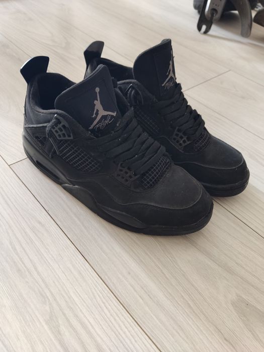Sprzedam Jordan 4 Black cat 2025