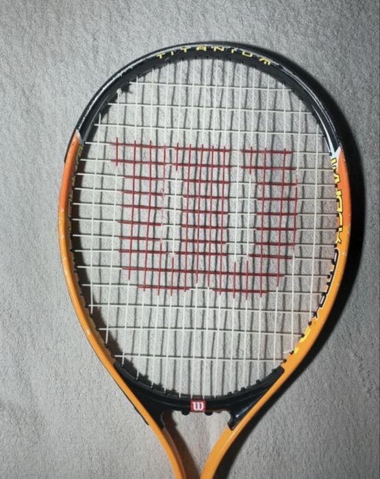 Raquete de tenis laranja Wilson