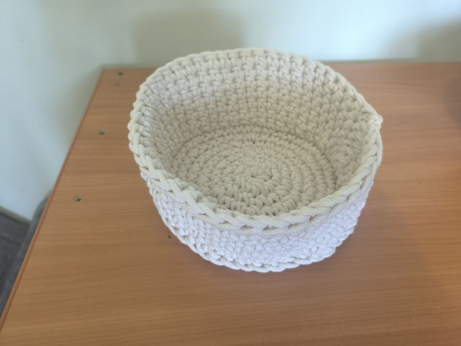 Кошики в'язані  ручної роботи