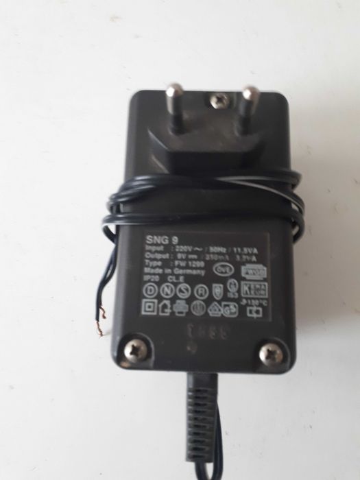 Zasilacz stabilizowany 12 V