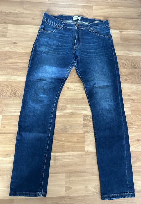 Męskie spodnie jeansowe jeansy dżinsowe dżinsy wrangler