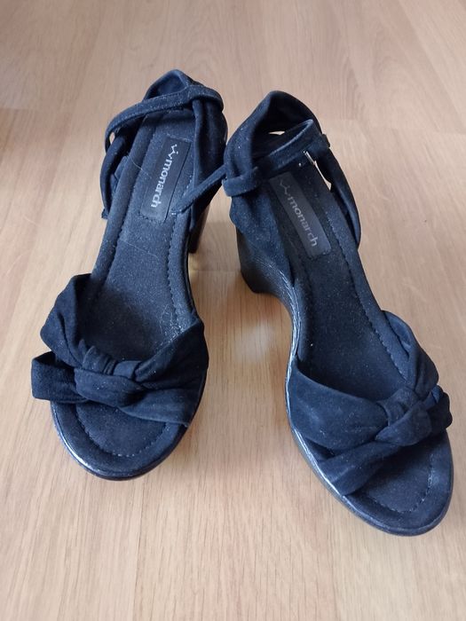 Босоніжки жіночі 37 Monarch