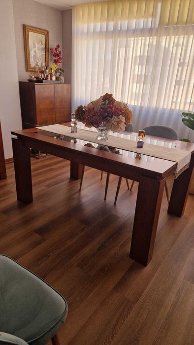 Mesa de jantar cerejeira