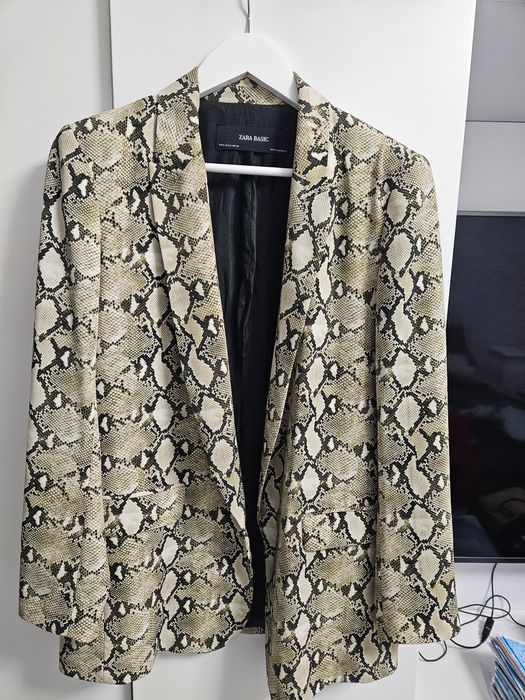 Піджак у гарному стані Zara