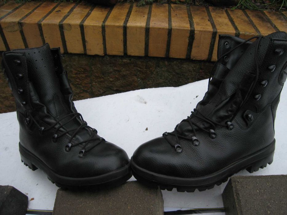 Buty wojskowe zimowe.
