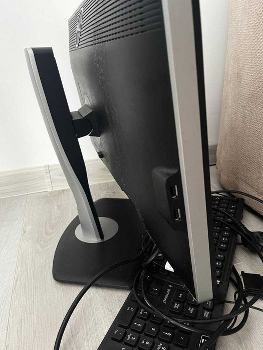 Монітор Dell UltraSharp U2412M