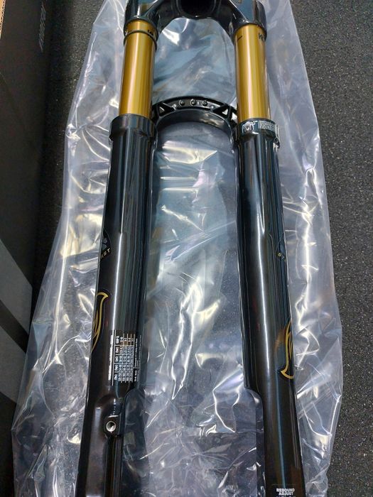 2025 Nowy amortyzator Fox Factory 34 120mm Step-Cast 29 BOOST Grip SL