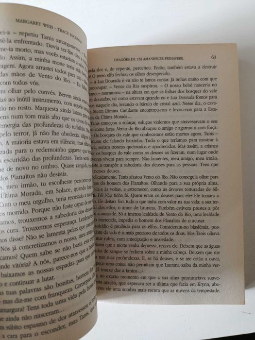 Livro "Dragões de um Amanhecer Primaveril"
