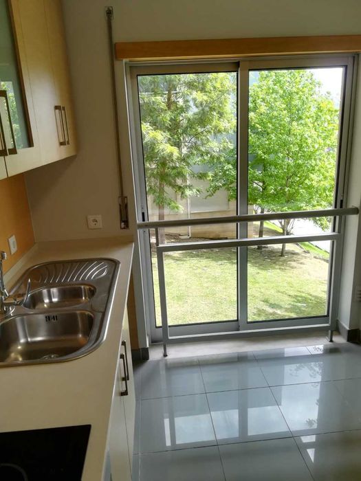 Arrenda-se T1 com piscina na Quinta do Taborda - Leiria