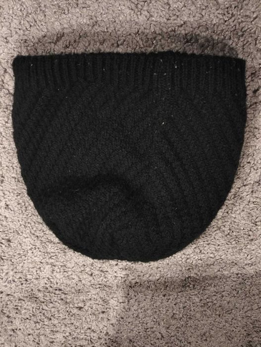 Czapka damska czarna