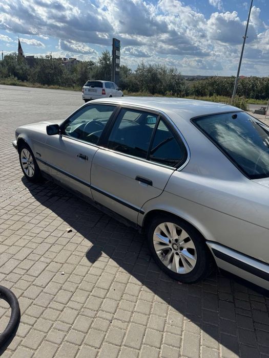 BMW 5 e34 1995г. 2.0 бензин