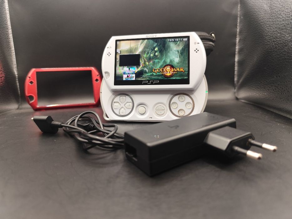 Sony PSP Go Pearl White (Desbloqueada) + Muitos Jogos + Acessórios