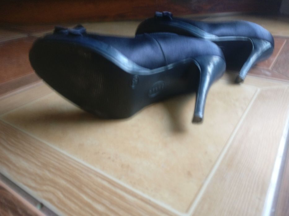 Buty na obcasach