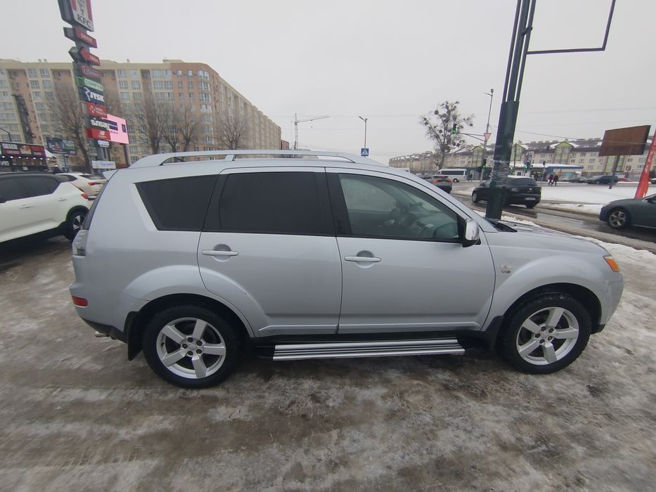 Продам Mitsubishi Outlander XL 2007