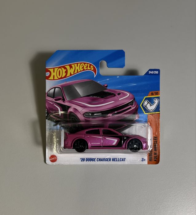 Машинки Hot Wheels (звичайні / TH)