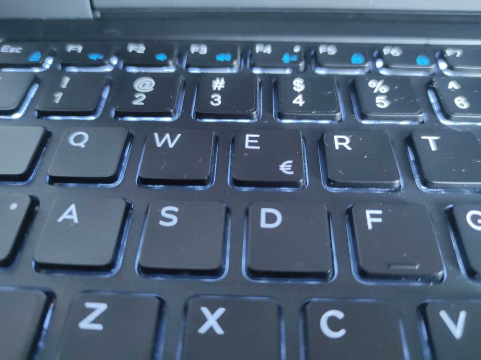 Laptop Dell Latitude e5470 i5-6200, SDD 256 GB, 8GB RAM
