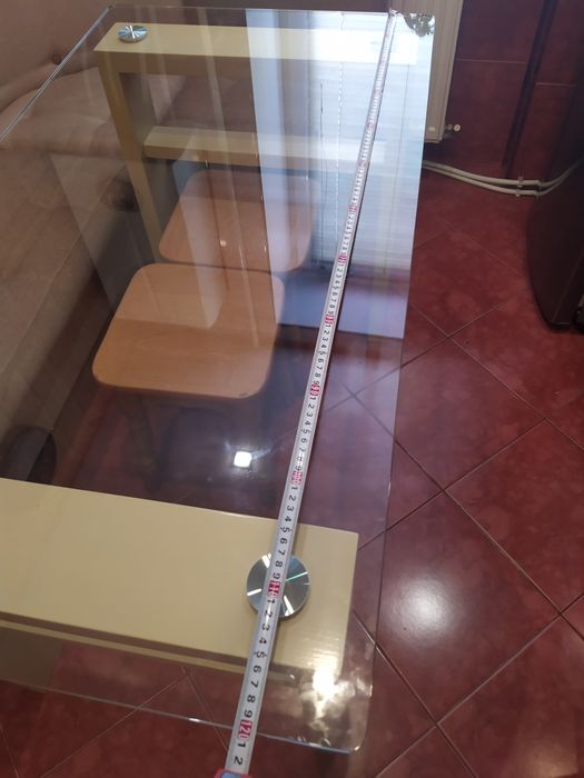 Стіл кухонний склянний