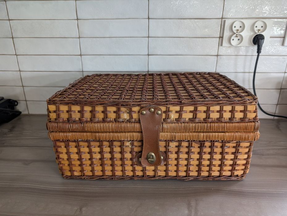 Kosz piknikowy z akcesoriami