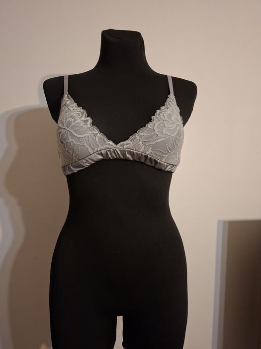 Elegancka Koronkowa Braletka / Biustonosz 80B