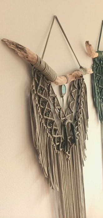 Macramé novo em tons de verde com cristal