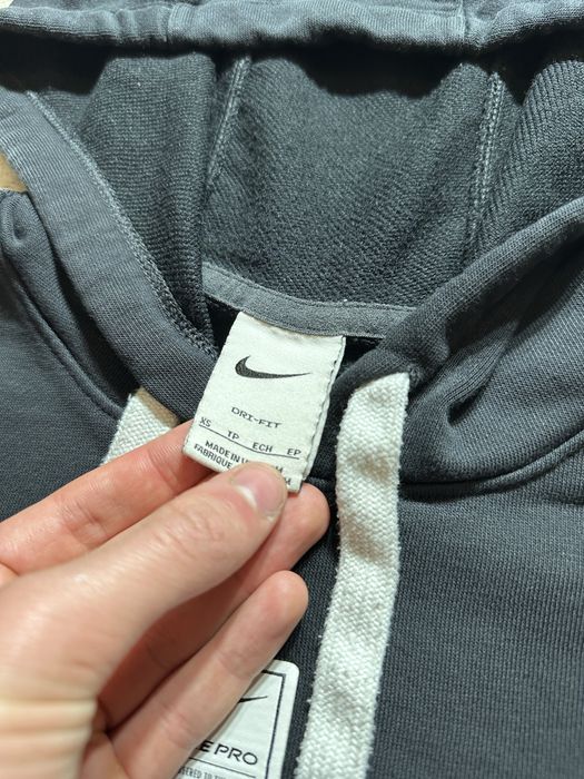 Худі кофта Nike Pro Sportswear с розмір гарний стан оригінал