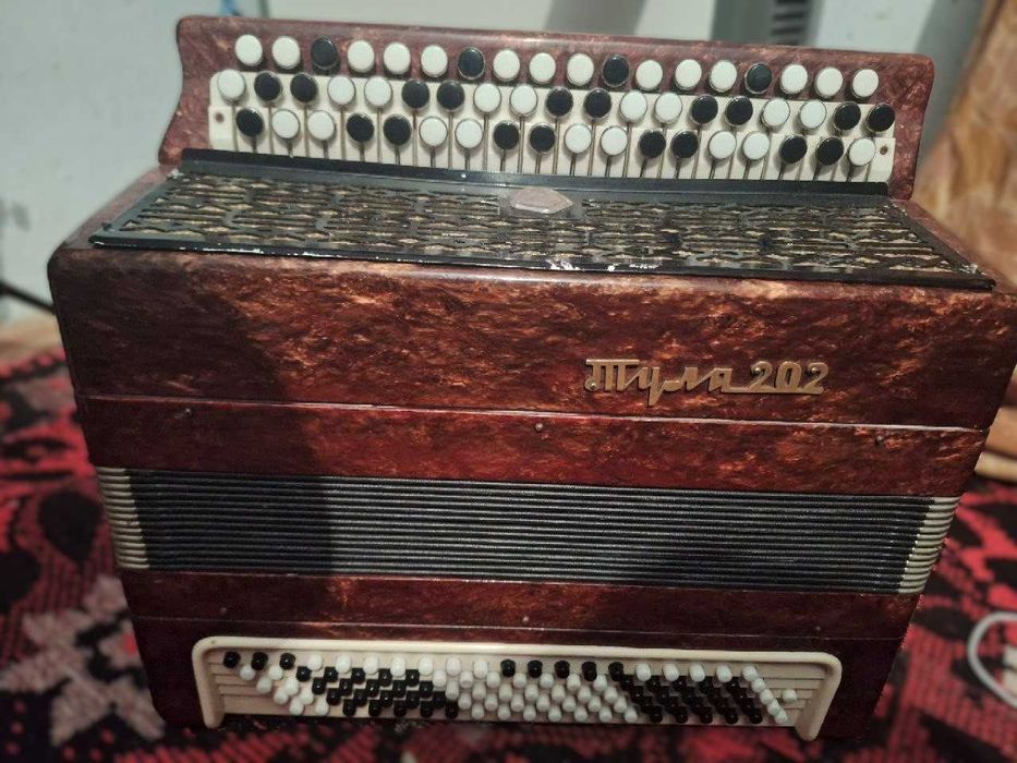 Продам баян "Тула 202" разом з НОВИМ чохлом до нього. ЧИТАЙТЕ ОПИС!!!
