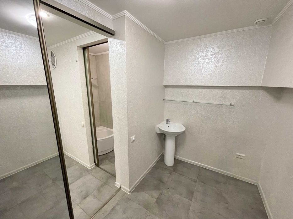 Фото реальн. н/ф 56м2 1пов.(є підвал) Теремки-2 ЖК Ліко-Град 1