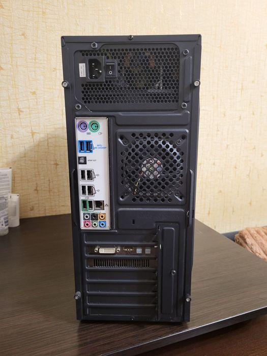 Продам системний блок AMD-6300 /ASUS M5A97 /GIGABYTE HD7870 / DDR3 8Gb