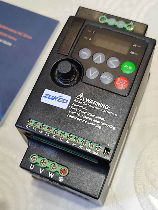 Частотний перетворювач 1.5кВт . частотник Частотный преобразователь.