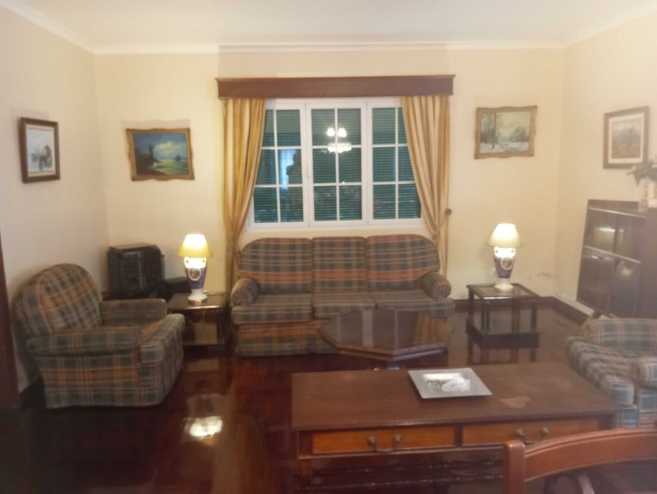 Excelente vivenda em Ponta Delgada