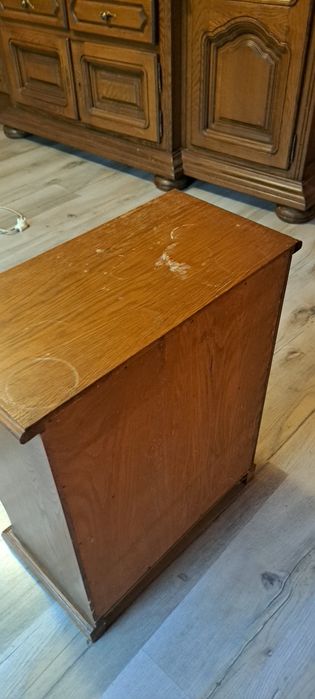 Szafka w stylu holenderskim