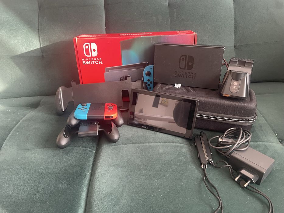 Nintendo Switch v2 komplet + etui + ładowarka