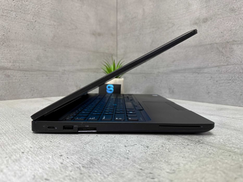 Надійний ноутбук Dell 5580/I5-6300u/8gb ddr4/256gb ssd/15.6”