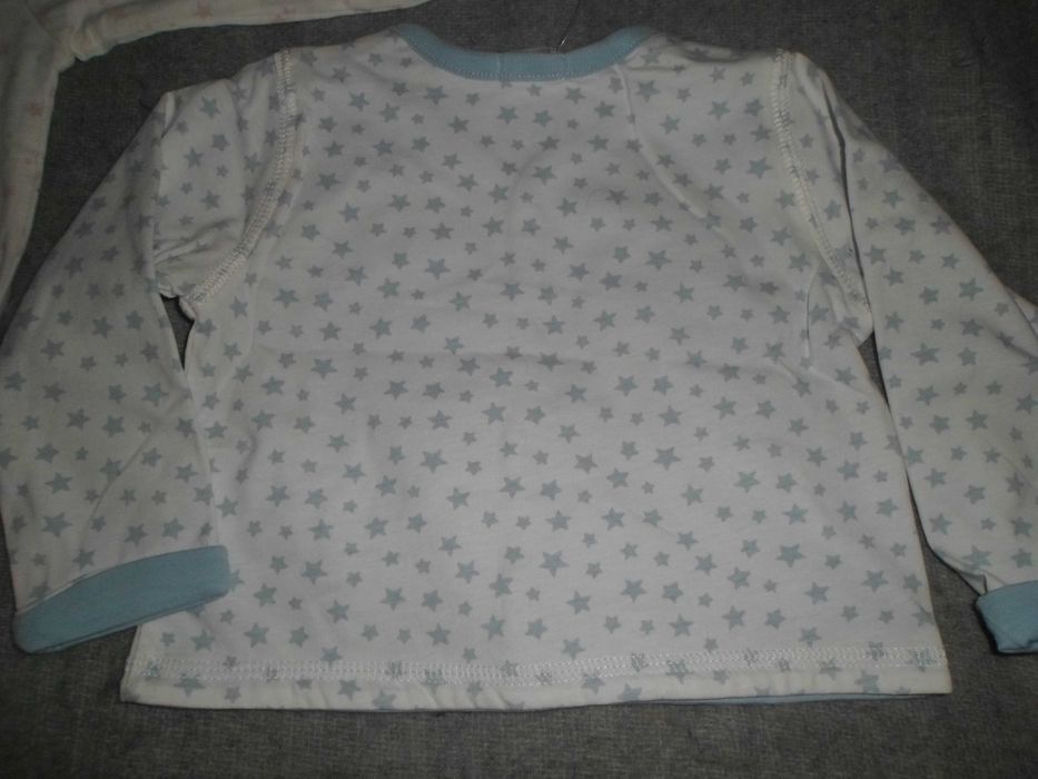 1 casaquinho e 1 bodws novos com etiqueta  para menina