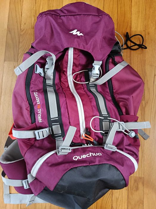 Mochila Quechua Forclaz,50 L, Easy Fit, roxa