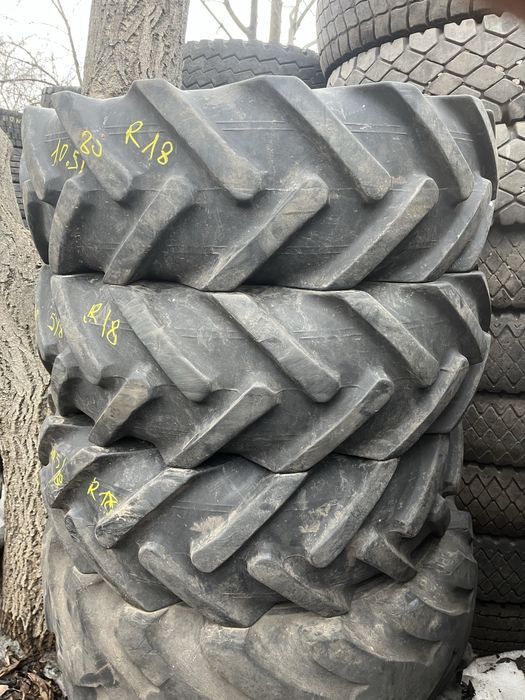 Шины 10.5/80 R18 DEESTONE (скидка на доставке)