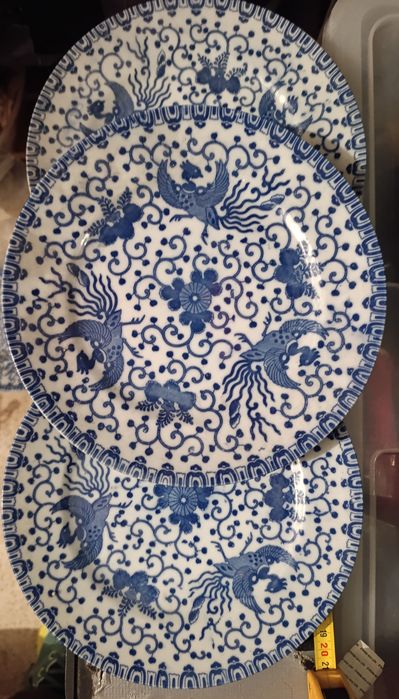 Pratos antigos de porcelana japonesa