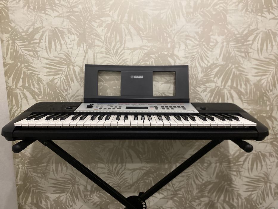 Teclado Yamaha YPT-260
