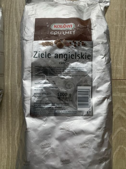 Перець горошком  базилік тмин часник