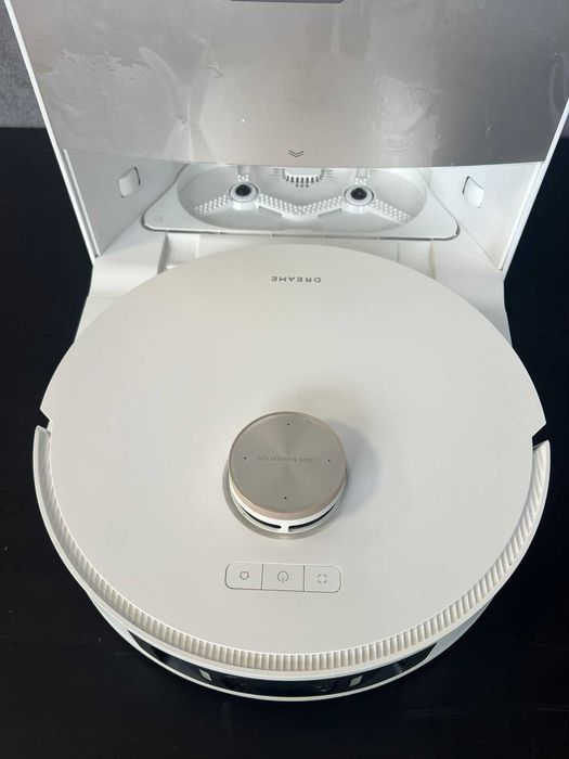 робот-пилосос Dreame L20 Ultra (модель RLX41CE) у ідеальному стані.