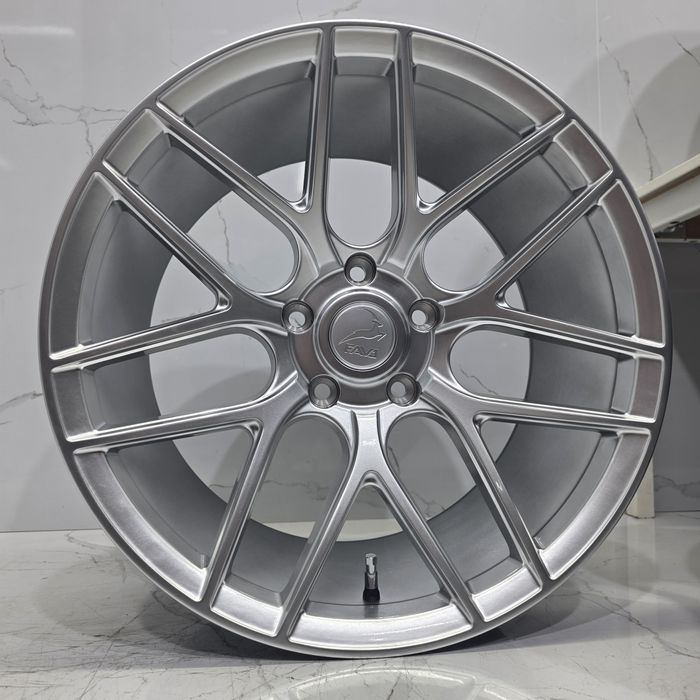 Jantes 18" originais Fav1 Model 32 5x120