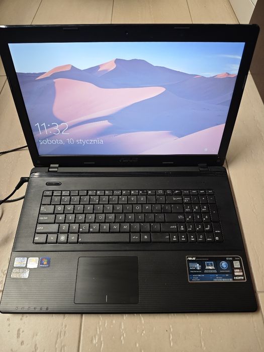 Asus R704V laptop 17" dla dojrzałych .