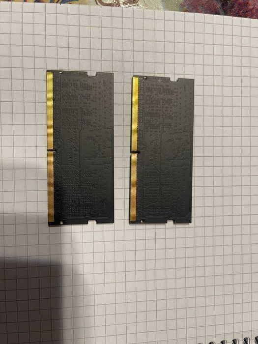 Оперативна пам'ять для ноутбука 8GB (RAM 2 штуки по 8 гб)